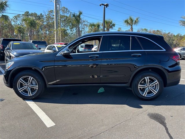 Used 2022 Mercedes-Benz GLC 300 w/ Premium Package Lite image 3