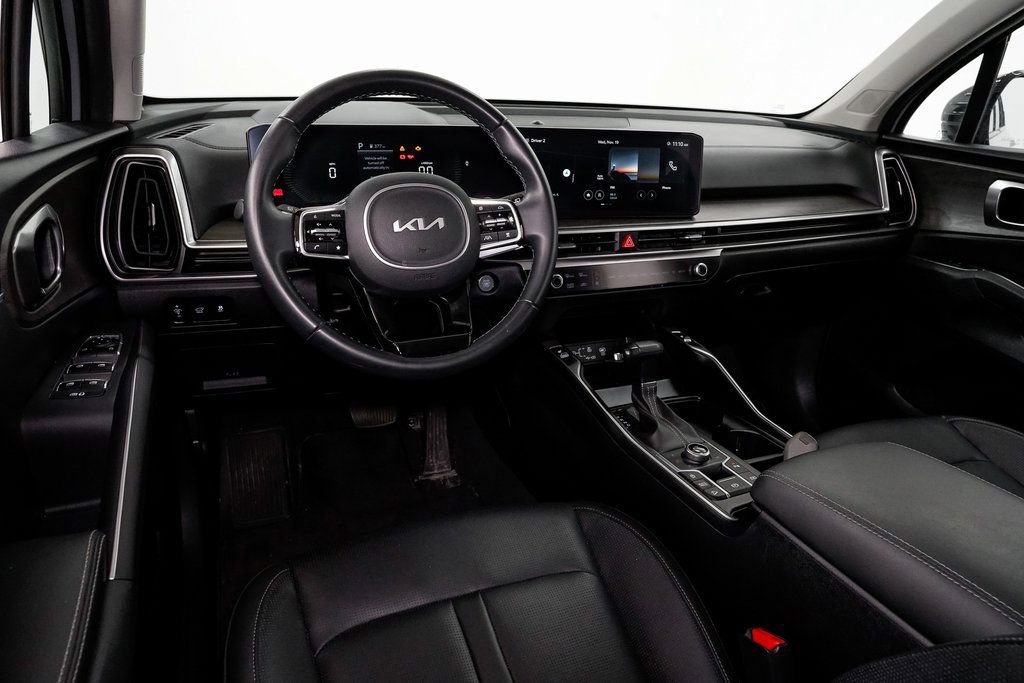 Certified 2024 Kia Sorento X-Line EX image 6