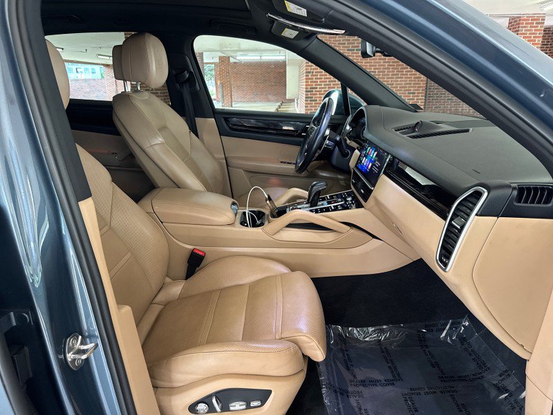 Used 2019 Porsche Cayenne AWD/4WD image 27