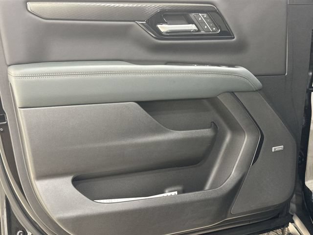 New 2026 GMC Yukon XL AT4 w/ LPO, Floor Liner Package AWD/4WD image 22
