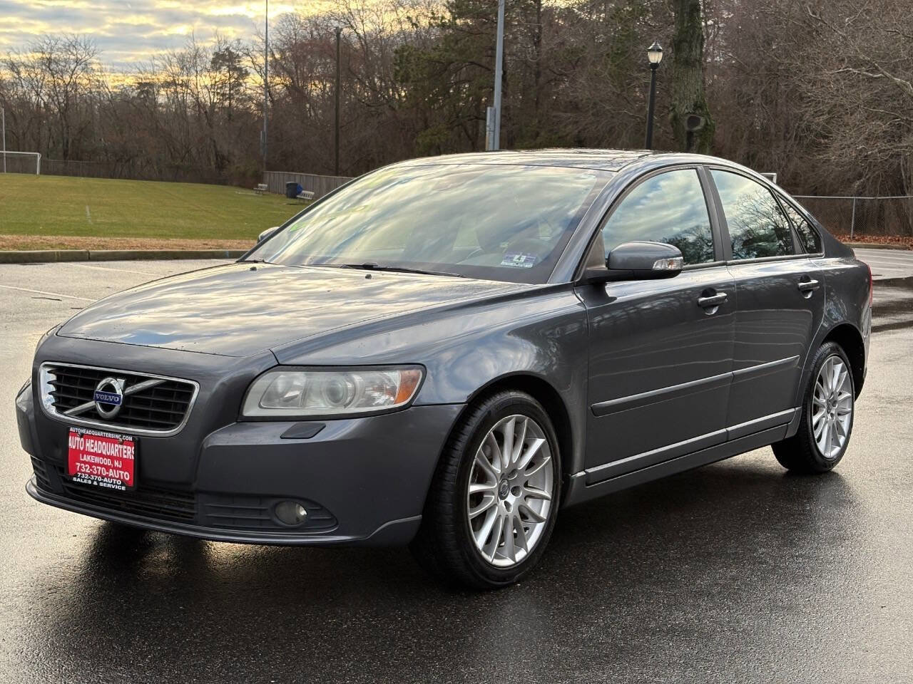 Used 2011 Volvo S40 T5 image 1