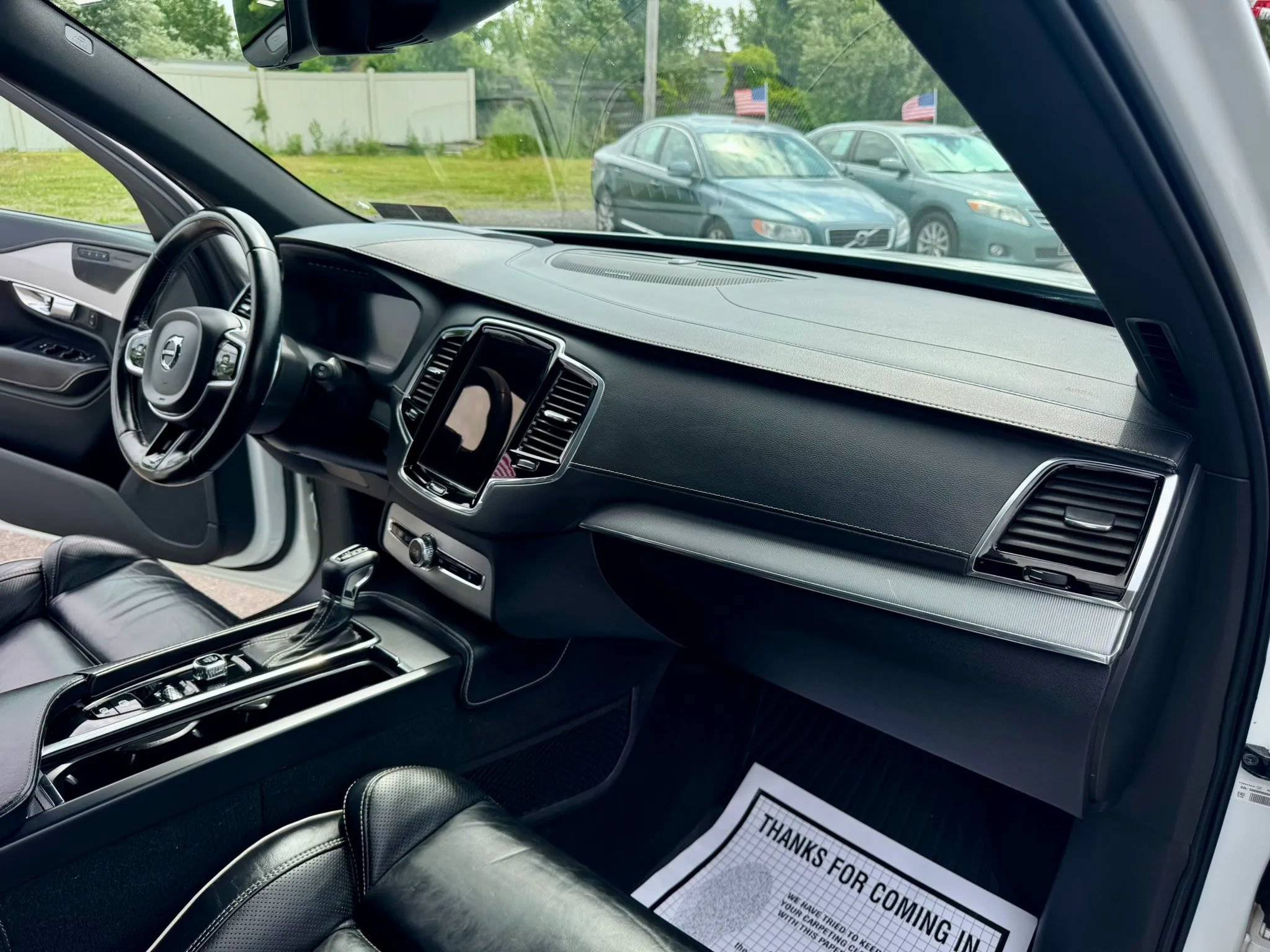 Used 2020 Volvo XC90 T6 R-Design w/ Protection Package Premier AWD/4WD image 26