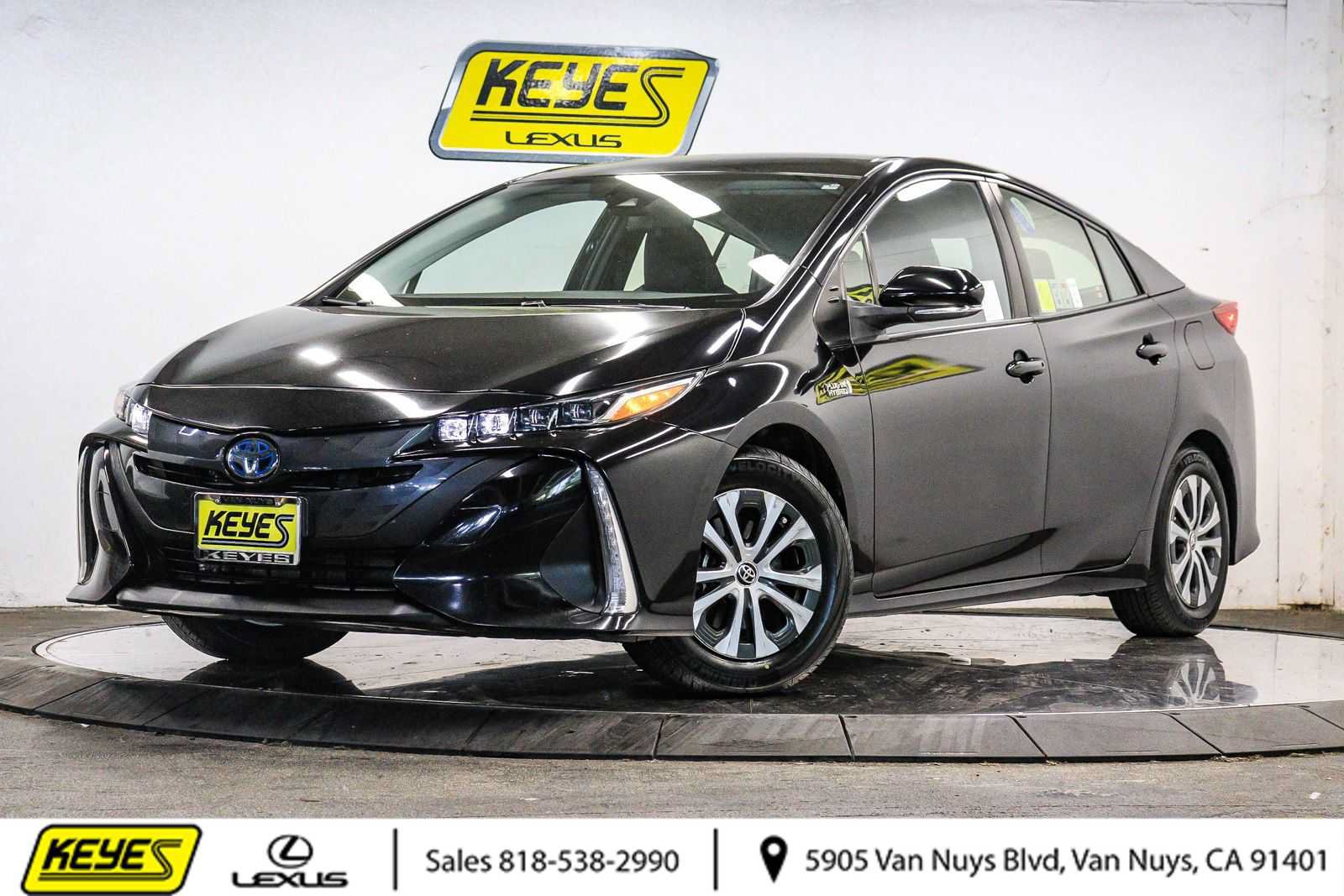 Used 2021 Toyota Prius Prime XLE FWD image 1