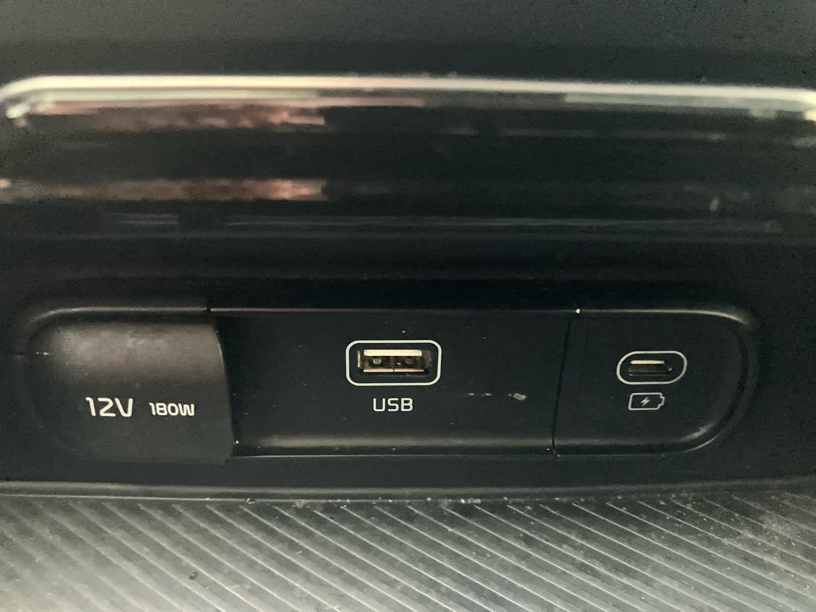 Used 2023 Kia Sportage LX image 24