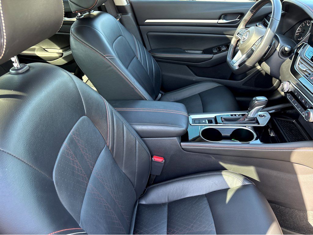 Used 2024 Nissan Altima 2.5 SR w/ SR Premium Package AWD/4WD image 10
