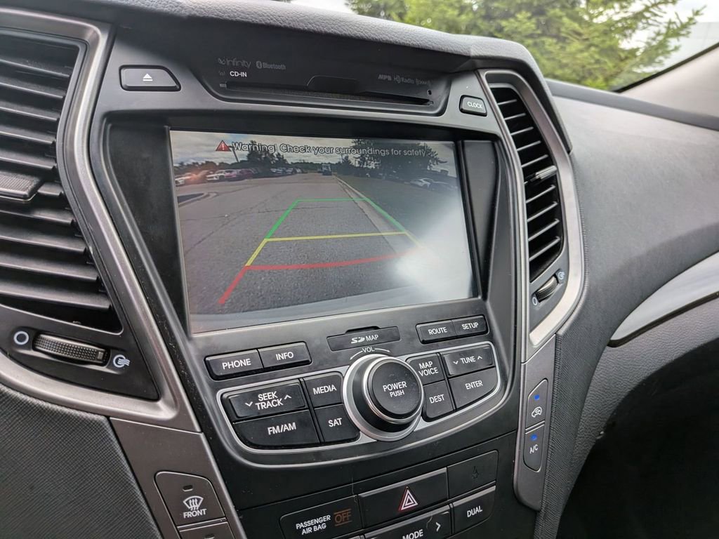 Used 2015 Hyundai Santa Fe Sport 2.0T w/ Option Group 05 AWD/4WD image 19