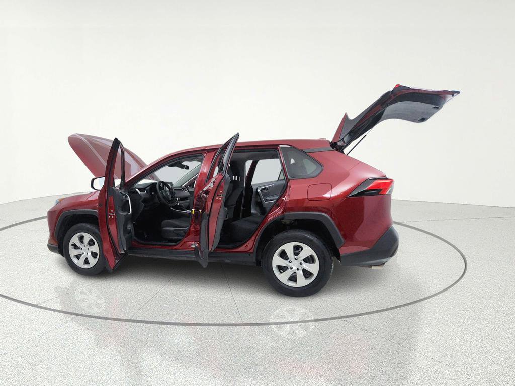 Used 2022 Toyota RAV4 LE AWD/4WD image 15