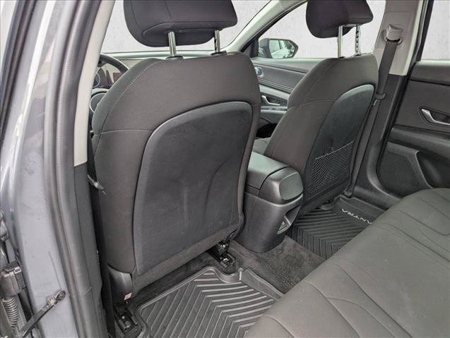 Used 2025 Hyundai Elantra SEL FWD image 23