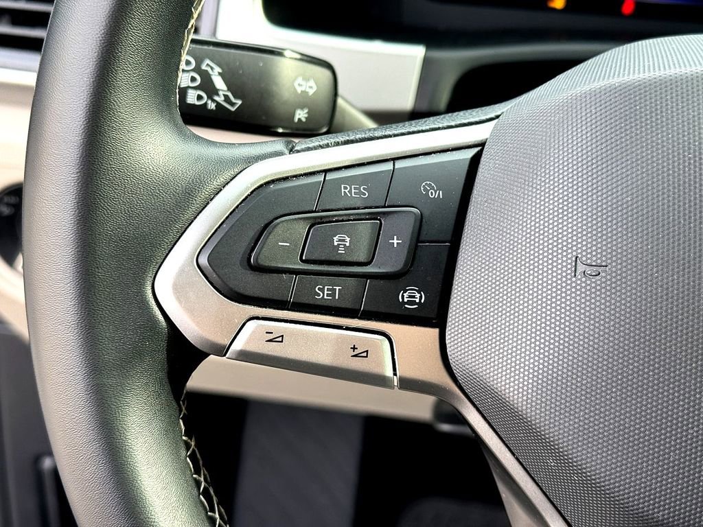 Used 2022 Volkswagen Atlas SE image 16