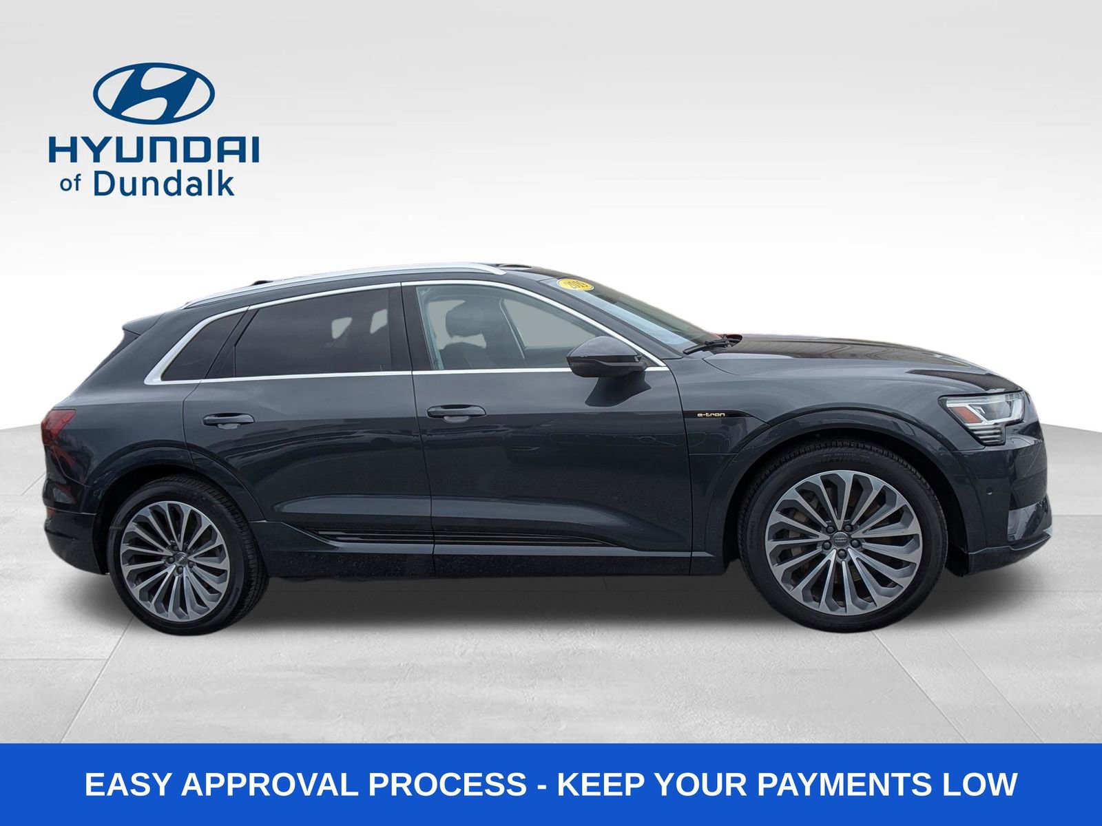 Used 2019 Audi e-tron Prestige w/ Prestige Package image 10