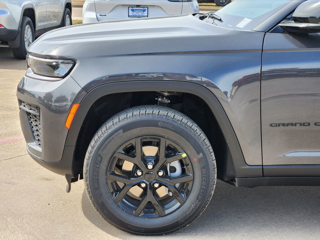 New 2026 Jeep Grand Cherokee Altitude image 6