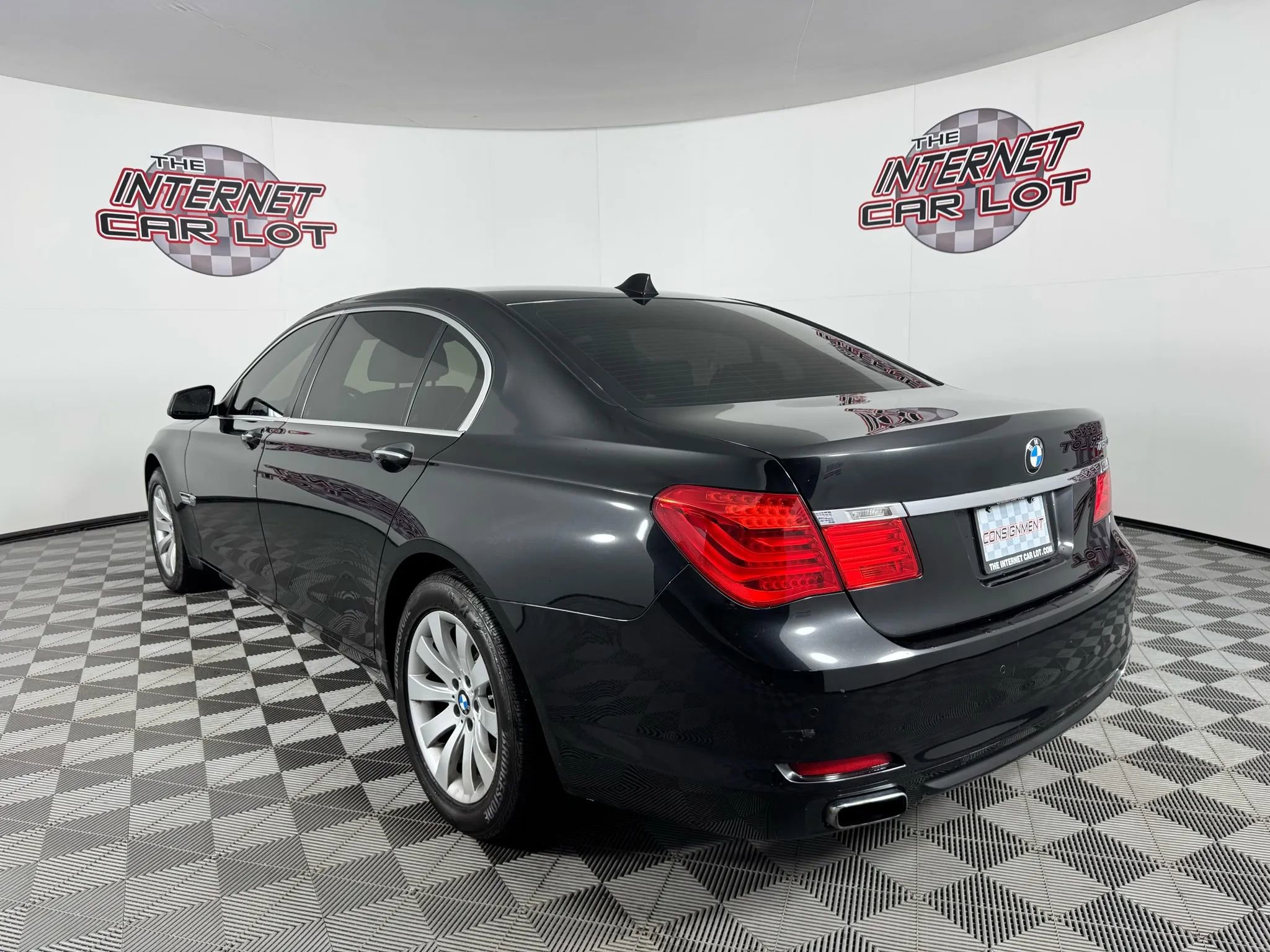 Used 2011 BMW 750Li xDrive image 5