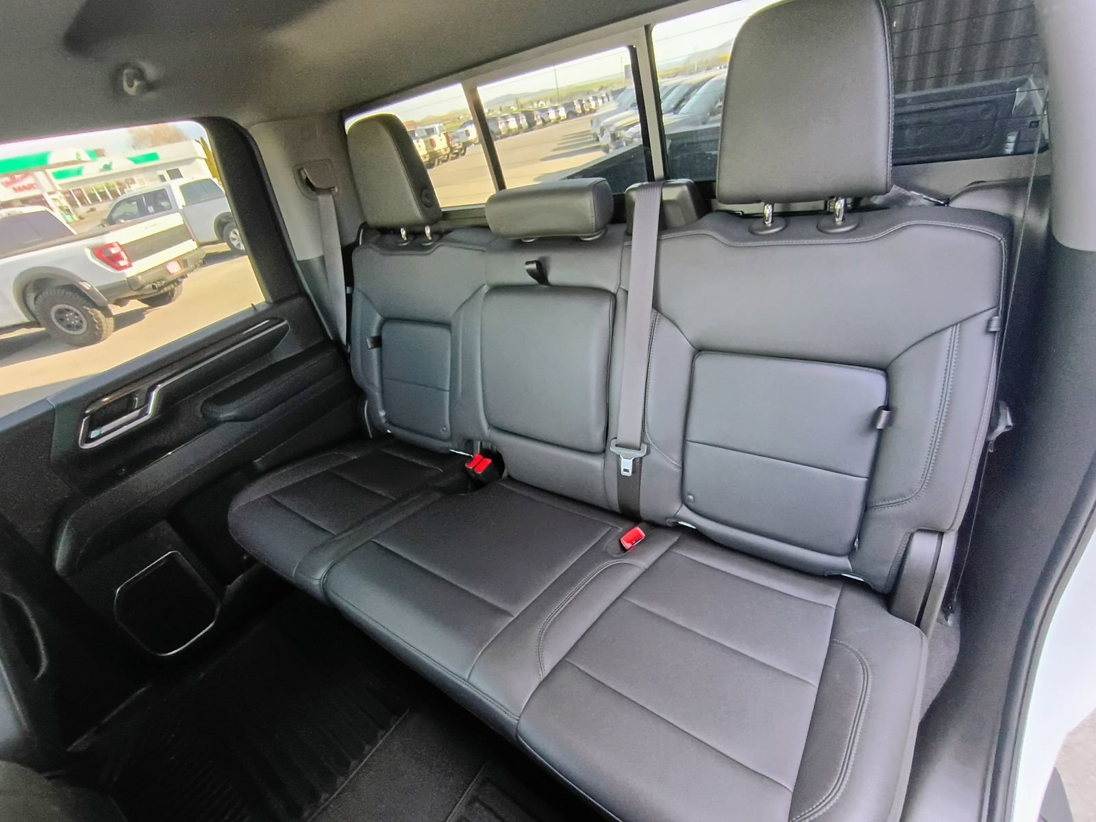 Used 2024 Chevrolet Silverado 3500 LT w/ Convenience Package image 26