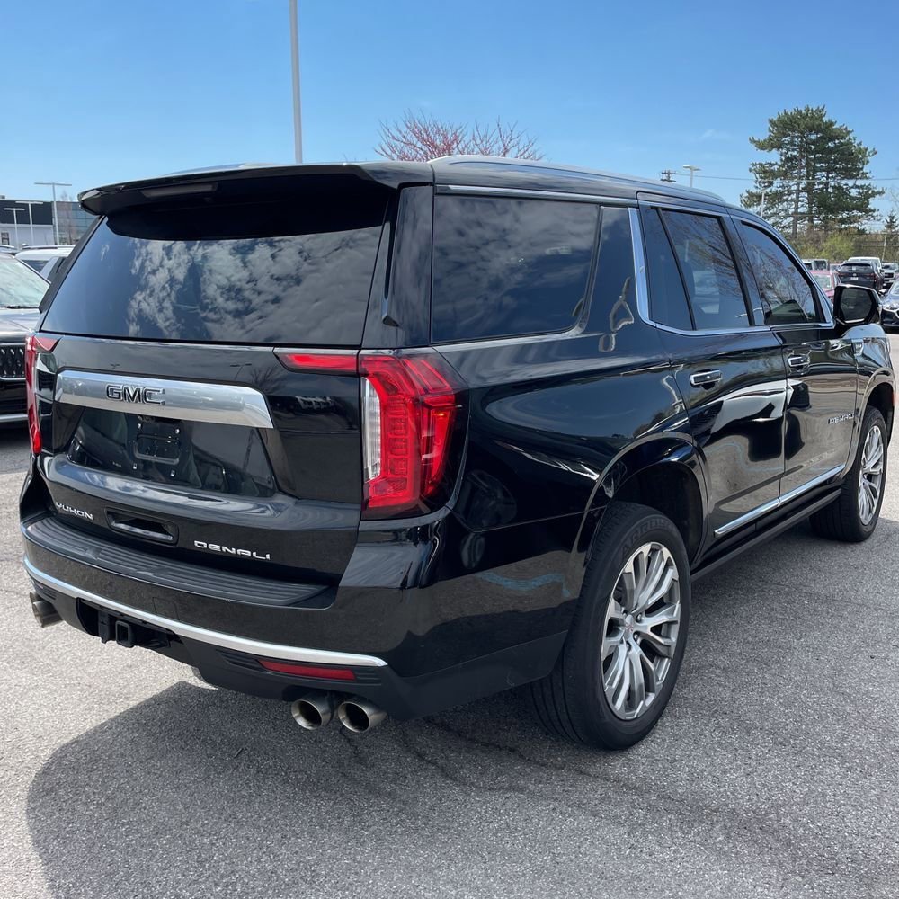 Used 2021 GMC Yukon Denali w/ Denali Premium Package AWD/4WD image 5