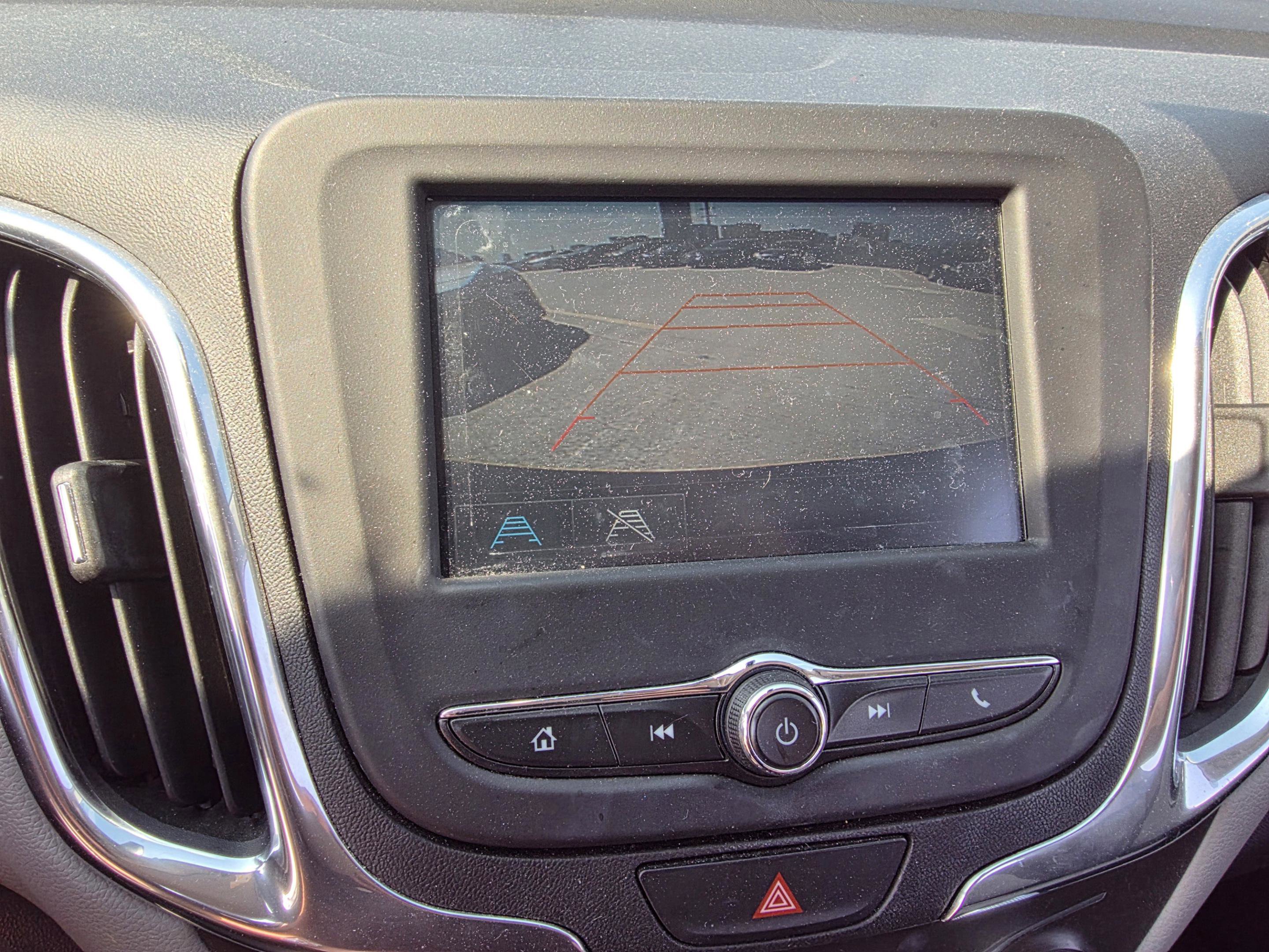 Used 2018 Chevrolet Equinox LS FWD image 16