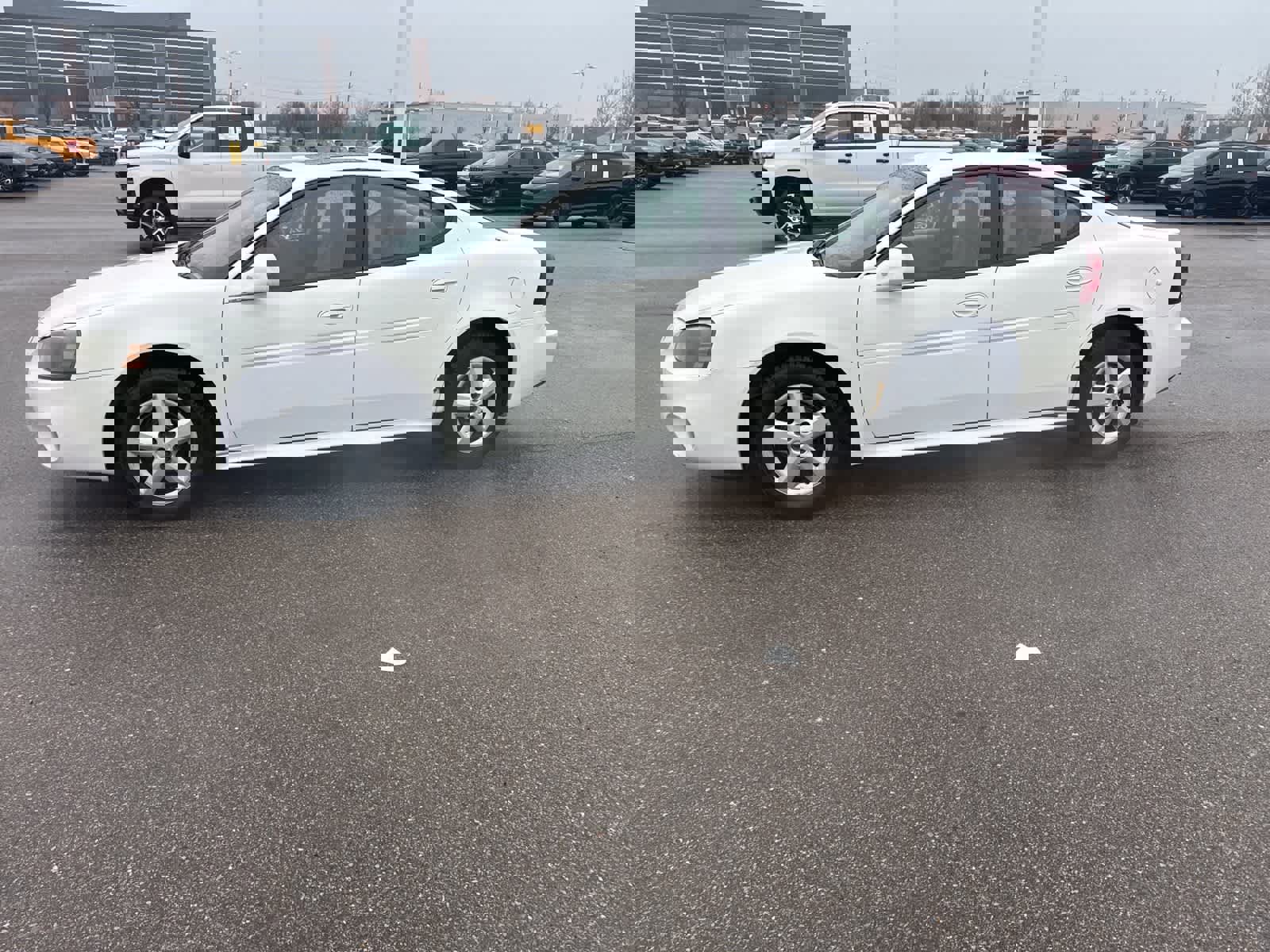 Used 2008 Pontiac Grand Prix w/ Premium Package image 25