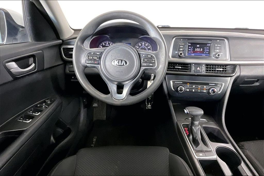 Used 2016 Kia Optima LX image 7
