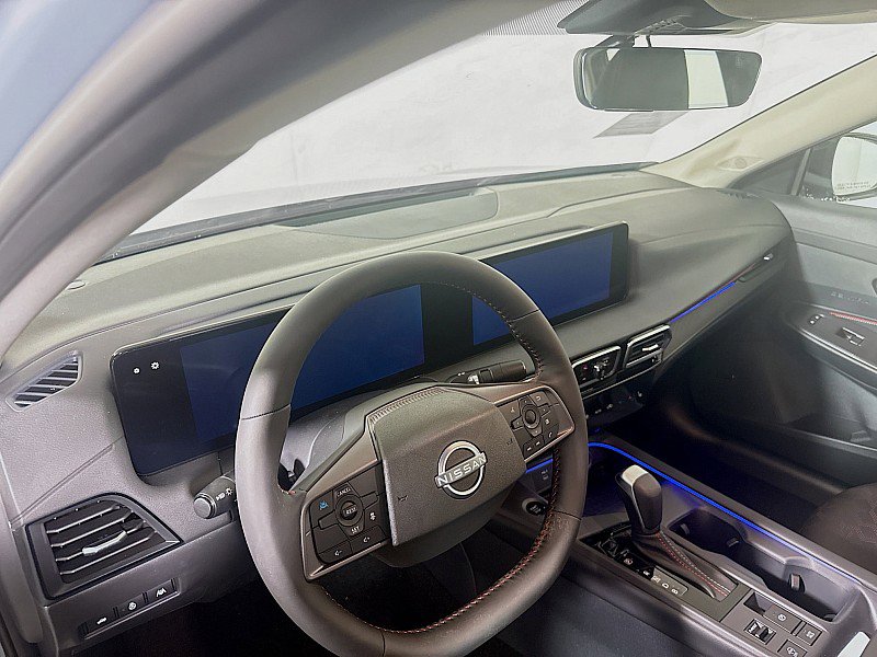 New 2026 Nissan Sentra SR w/ SR Premium Package FWD image 9