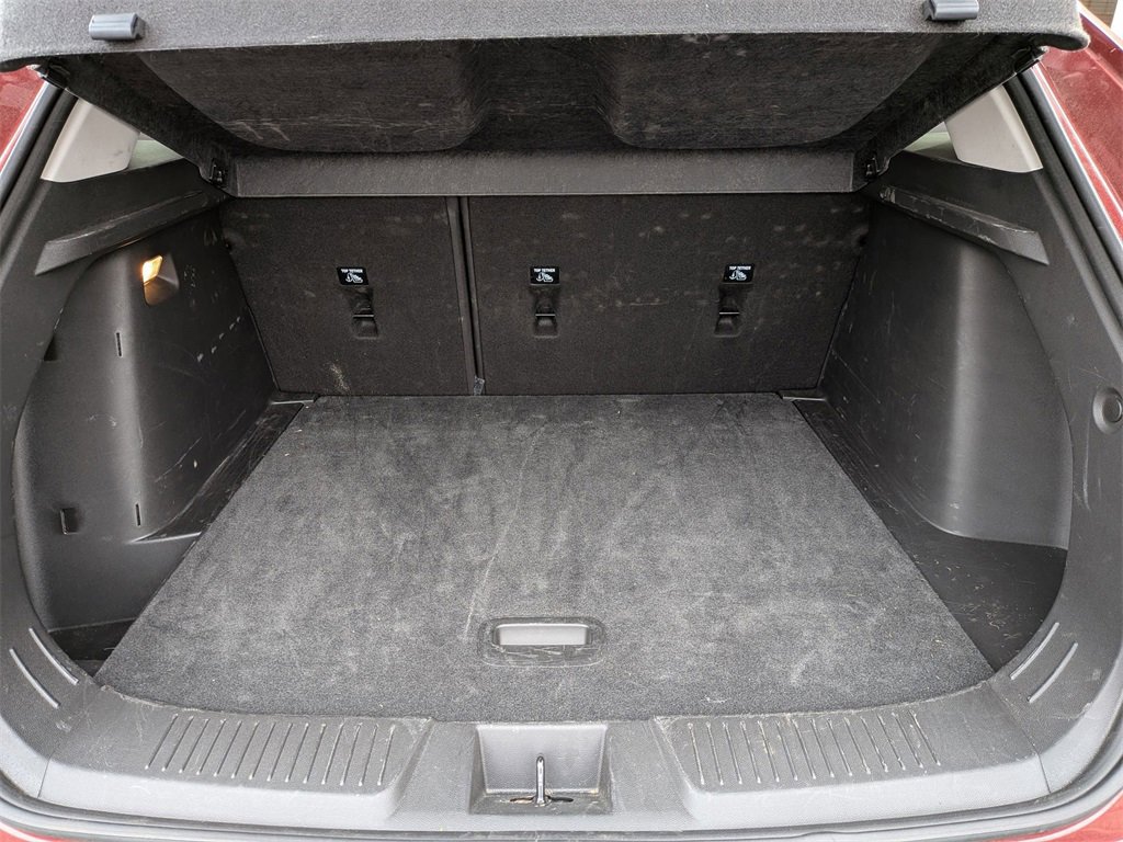 Used 2025 Chevrolet Trax LT w/ LT Convenience Package image 28