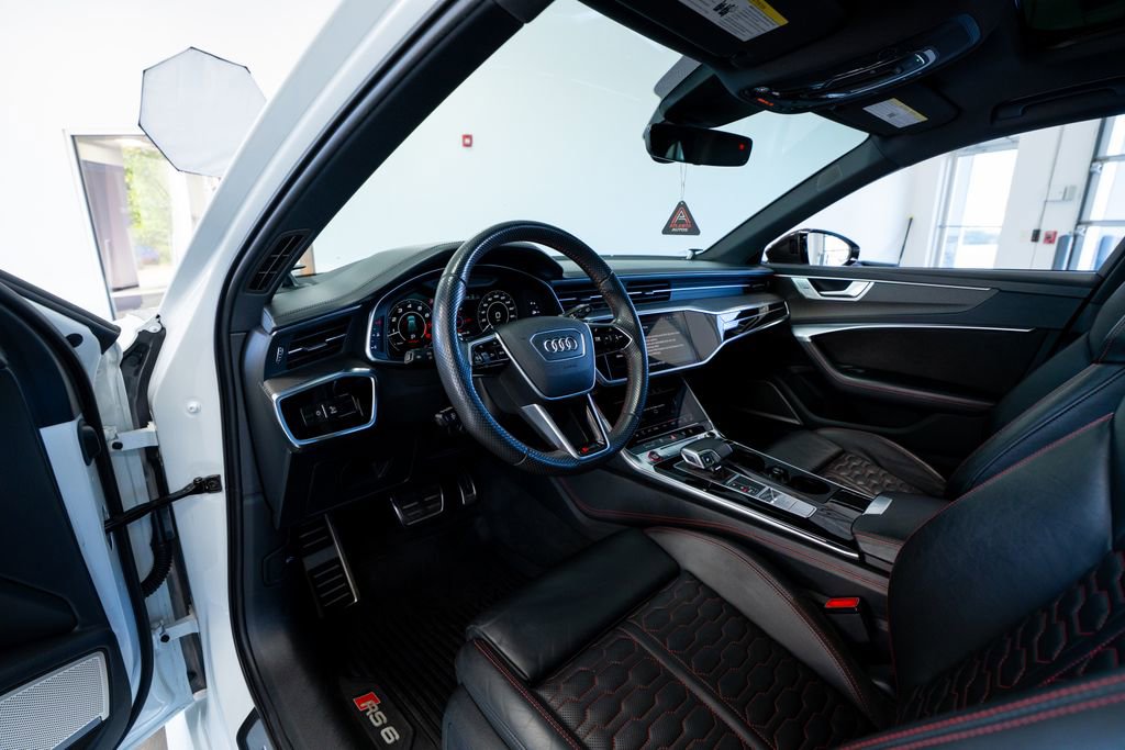Used 2021 Audi RS 6 w/ Carbon Optic Package AWD/4WD image 33