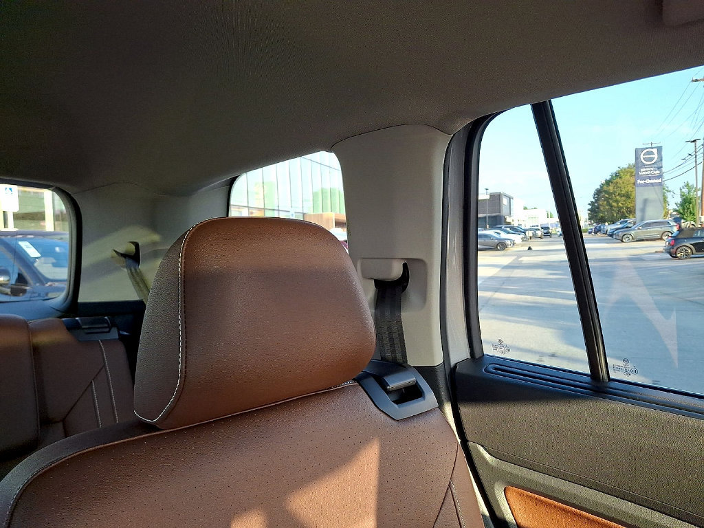 Used 2021 Volkswagen Atlas SE FWD image 14