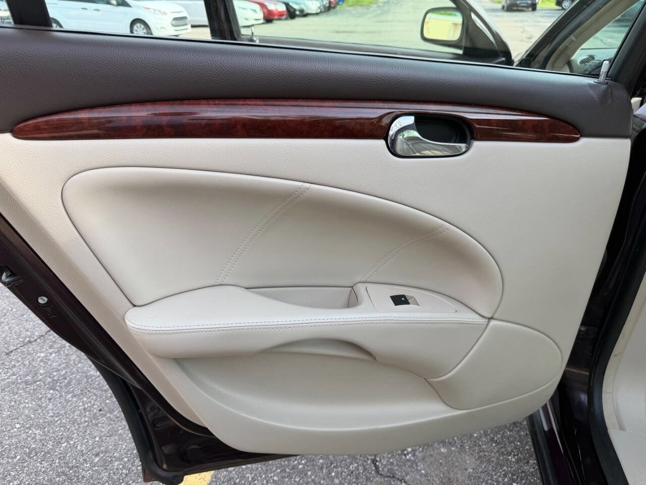 Used 2008 Buick Lucerne CXL w/ Driver Confidence Package FWD image 12