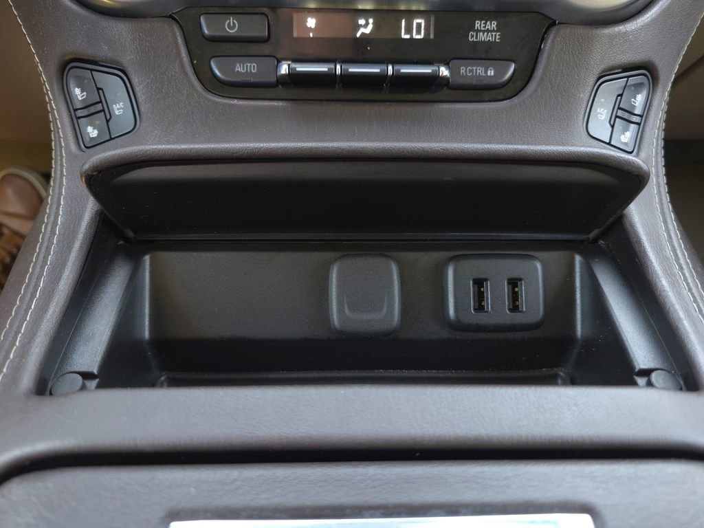 Used 2016 Chevrolet Suburban LTZ AWD/4WD image 26