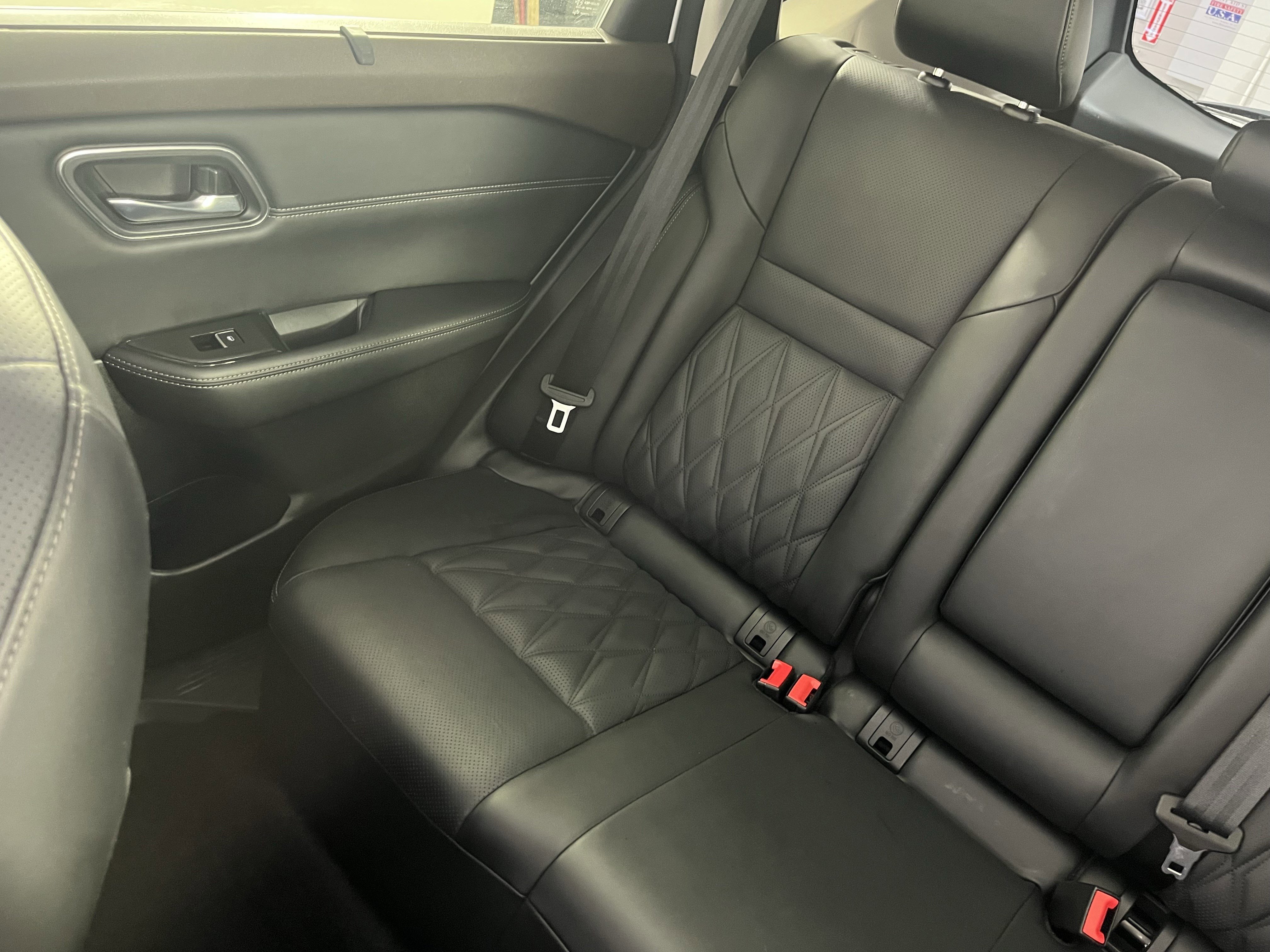 Used 2023 Nissan Rogue Platinum image 22