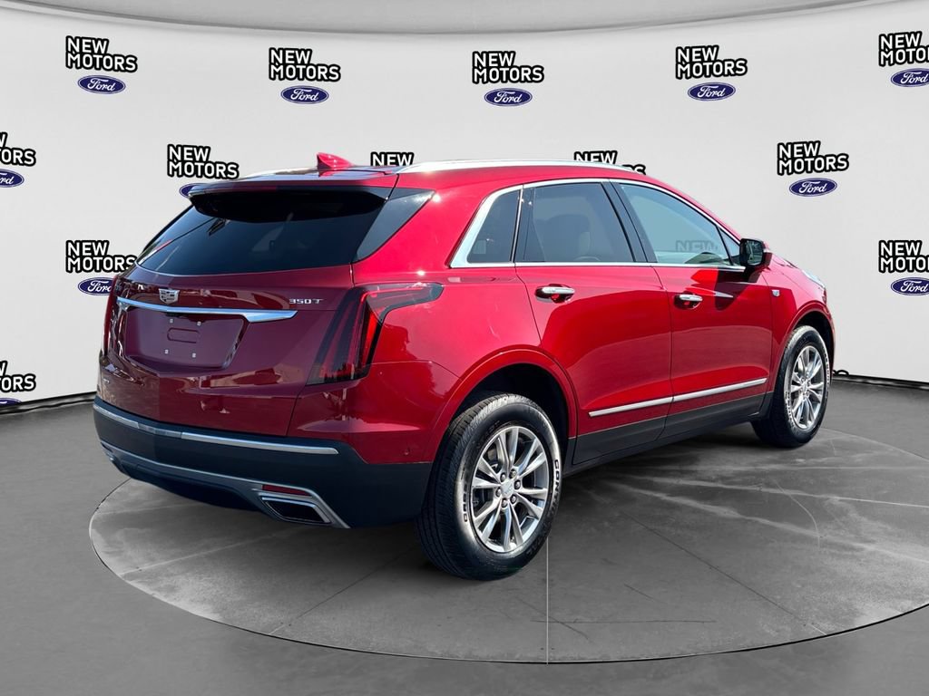 Used 2022 Cadillac XT5 Premium Luxury w/ Technology Package AWD/4WD image 5
