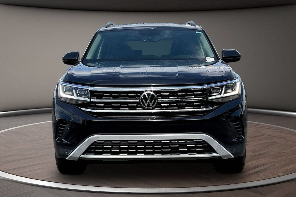 Used 2023 Volkswagen Atlas SE w/ Panoramic Sunroof Package FWD image 2