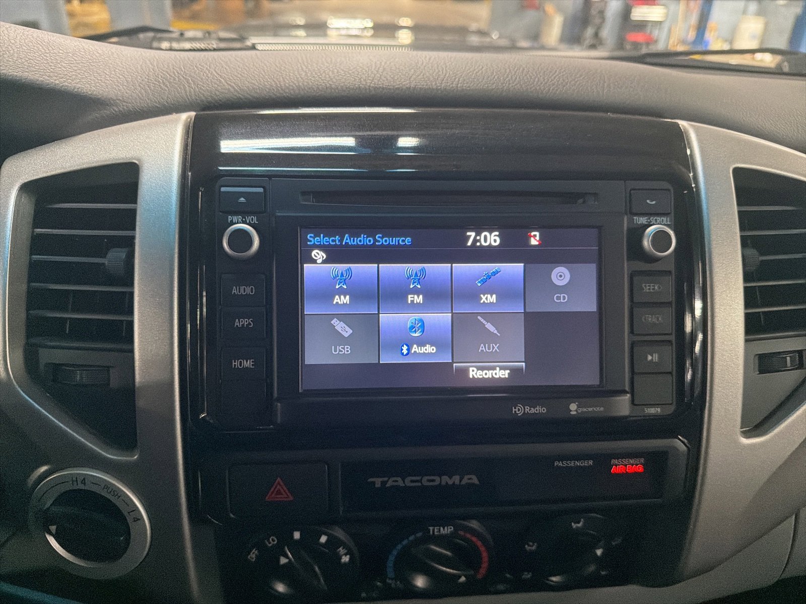 Used 2015 Toyota Tacoma 4x4 Double Cab image 13