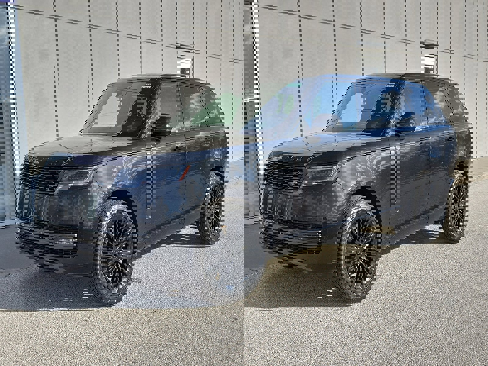 New 2026 Land Rover Range Rover SE image 1
