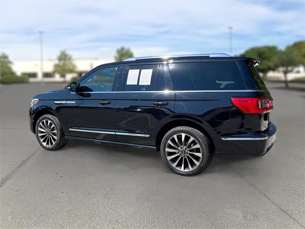 Used 2021 Lincoln Navigator Reserve image 3