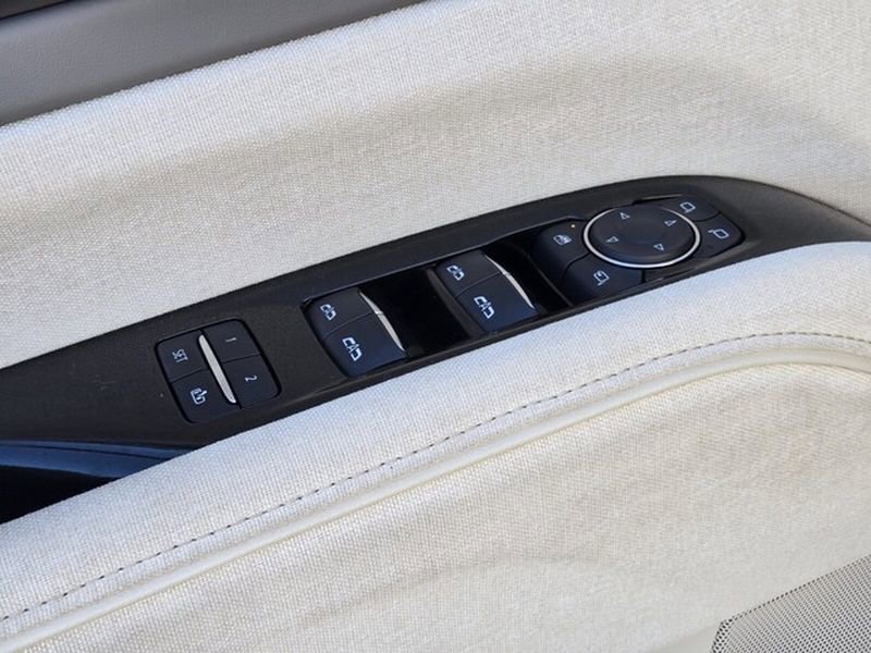 Used 2024 Cadillac Escalade Sport Platinum image 39