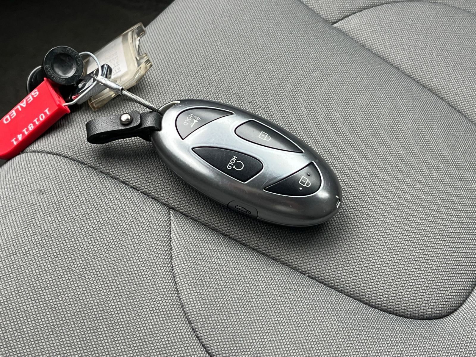 Used 2025 Hyundai Elantra SEL image 25