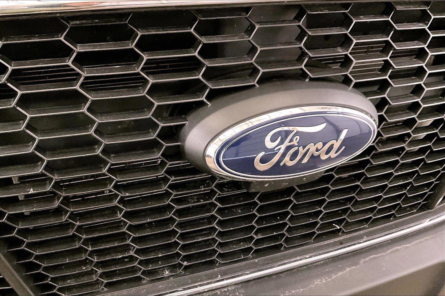 Used 2024 Ford Transit 250 Low Roof w/ Exterior Upgrade Package image 29