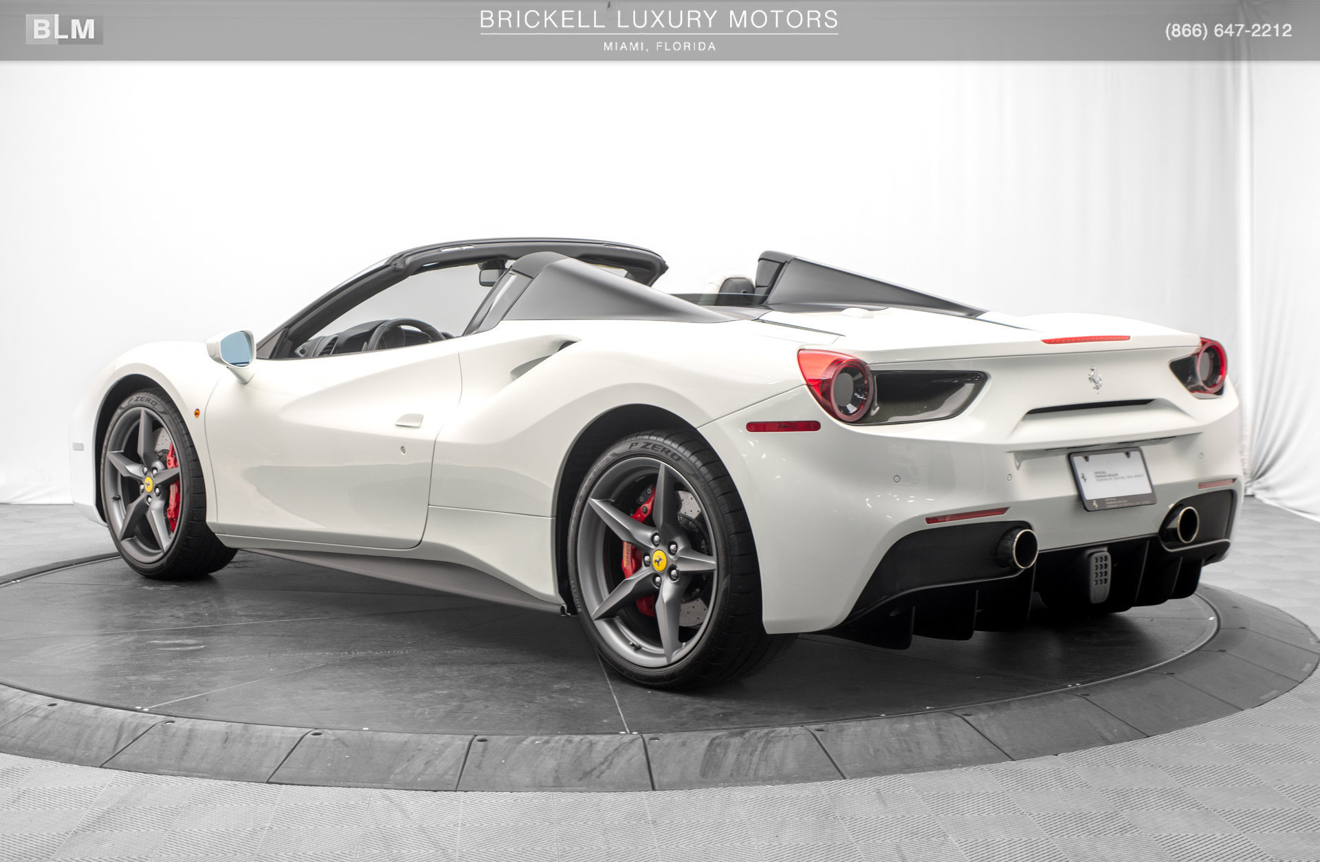 Used 2018 Ferrari 488 Spider RWD image 12