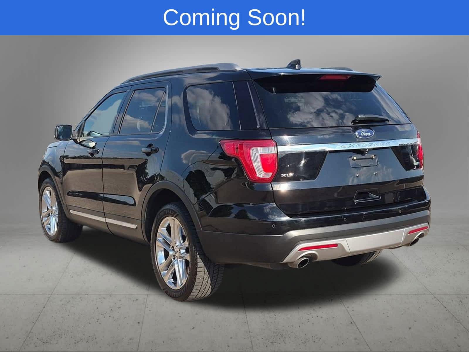 Used 2016 Ford Explorer XLT w/ Equipment Group 202A AWD/4WD image 4