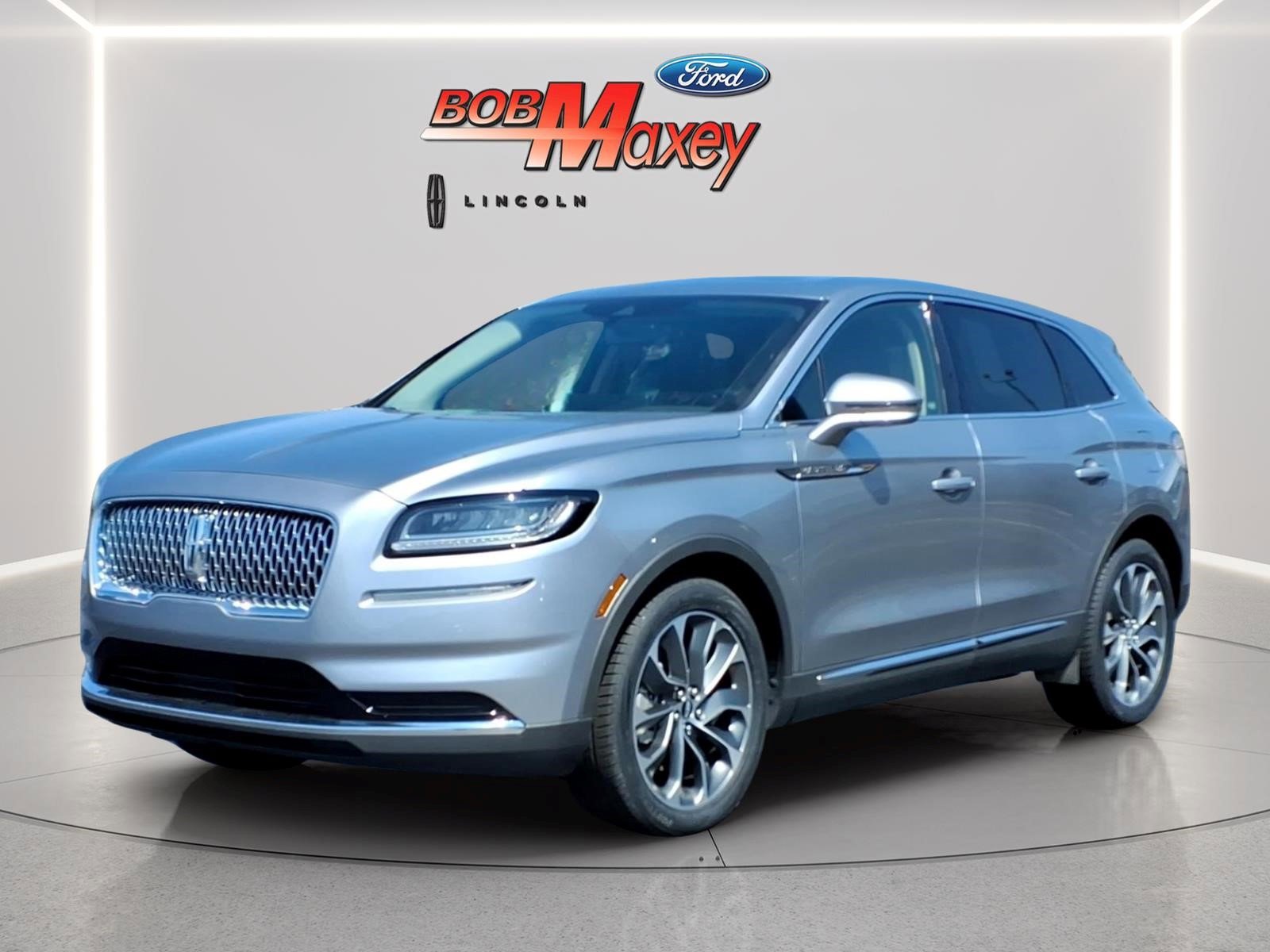 Used 2023 Lincoln Nautilus Reserve w/ Cargo Utility Package AWD/4WD image 1