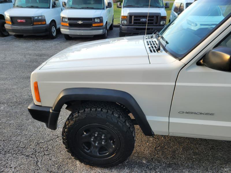 Used 2000 Jeep Cherokee SE image 16