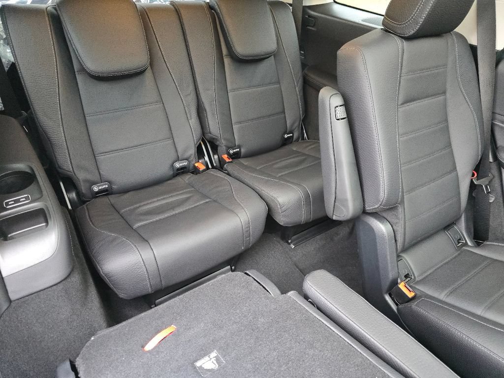 New 2026 Mercedes-Benz GLS 450 4MATIC image 21