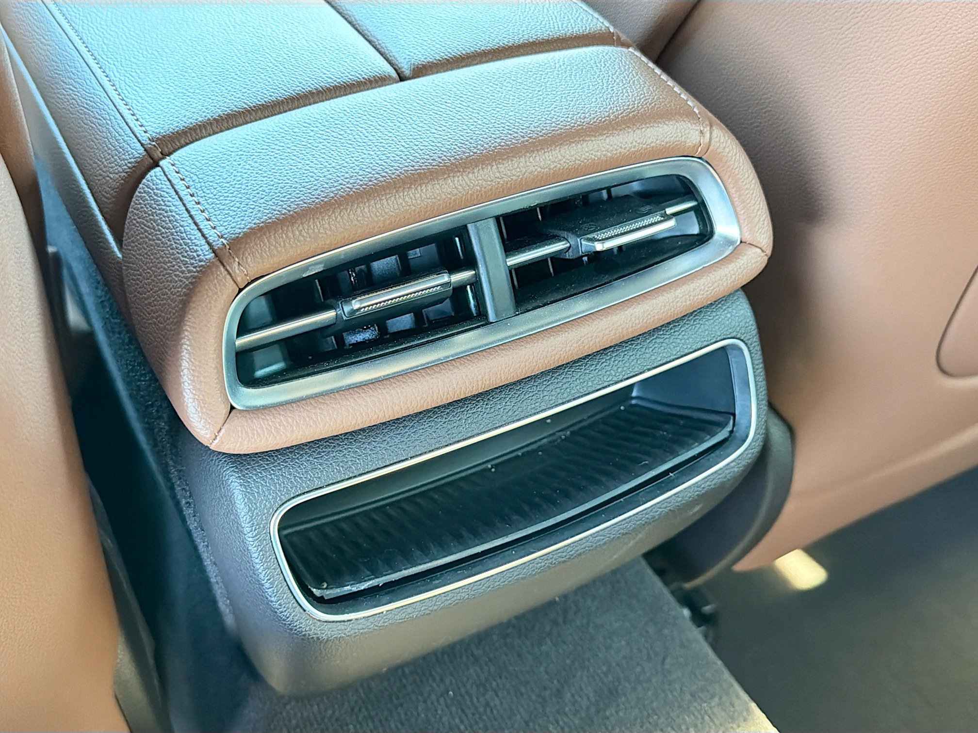 Used 2024 Genesis G80 2.5T image 19