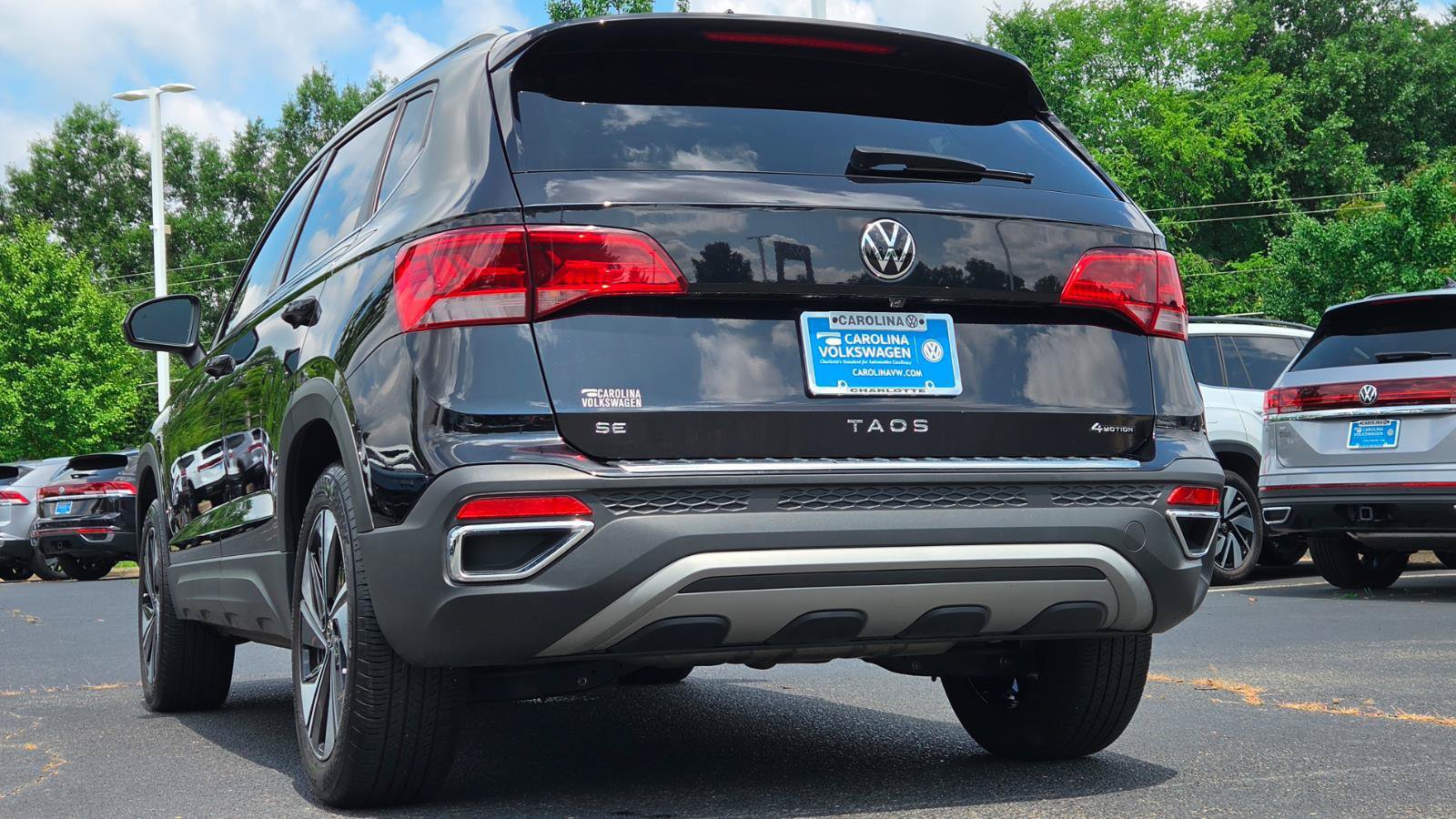 Certified 2024 Volkswagen Taos SE AWD/4WD image 6