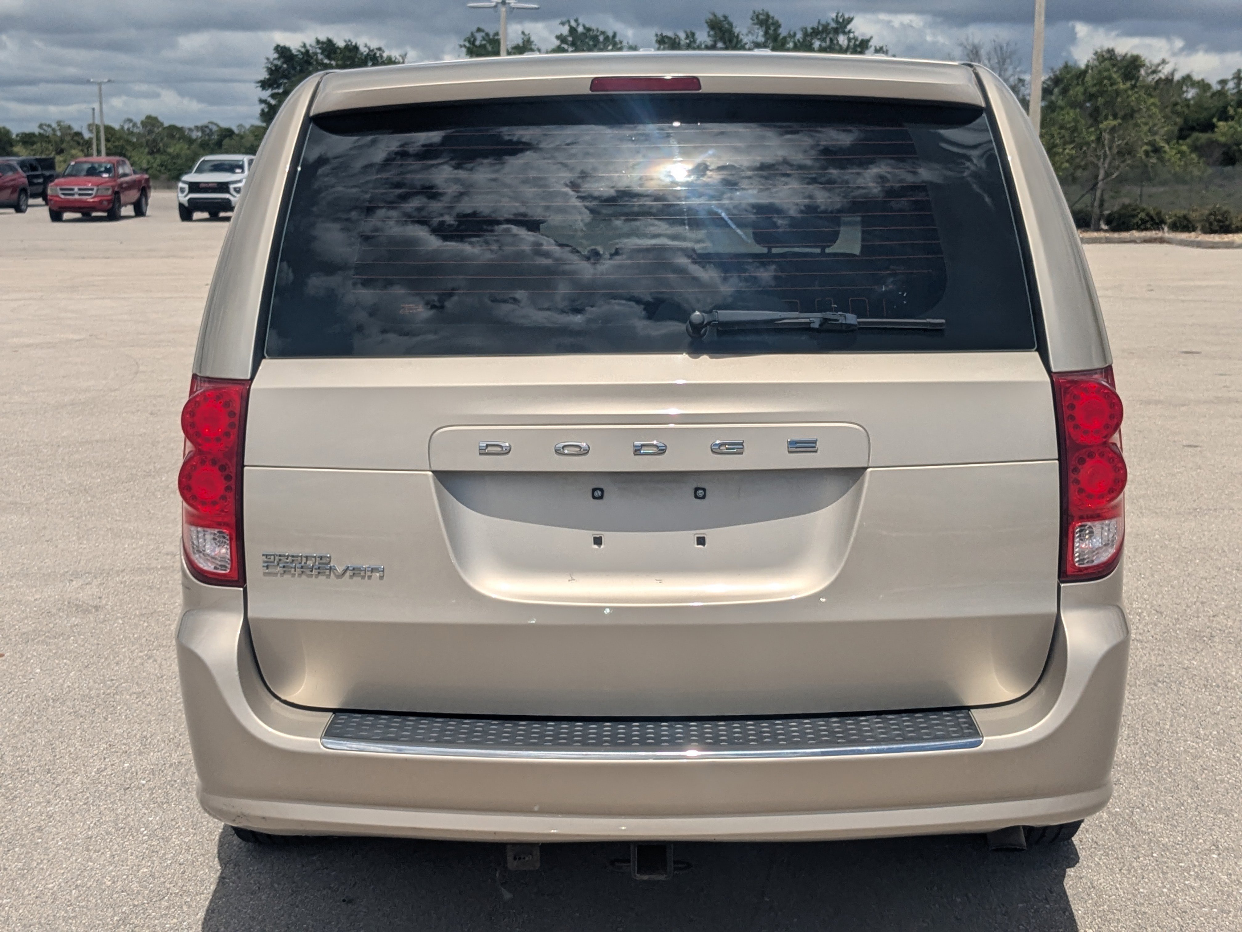 Used 2014 Dodge Grand Caravan American Value Package FWD image 7