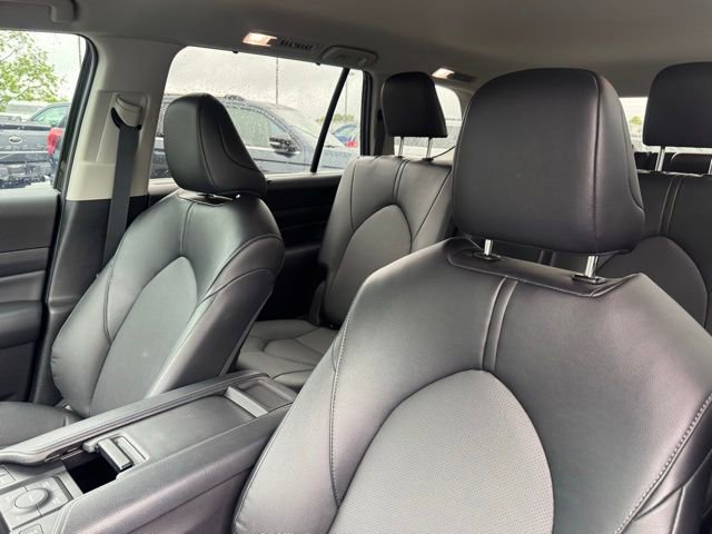 Used 2024 Toyota Grand Highlander AWD image 26