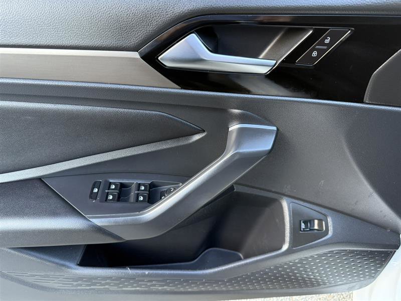 Used 2019 Volkswagen Jetta SEL Premium FWD image 33