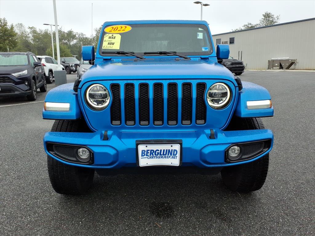 Used 2022 Jeep Wrangler Unlimited Sahara AWD/4WD image 8