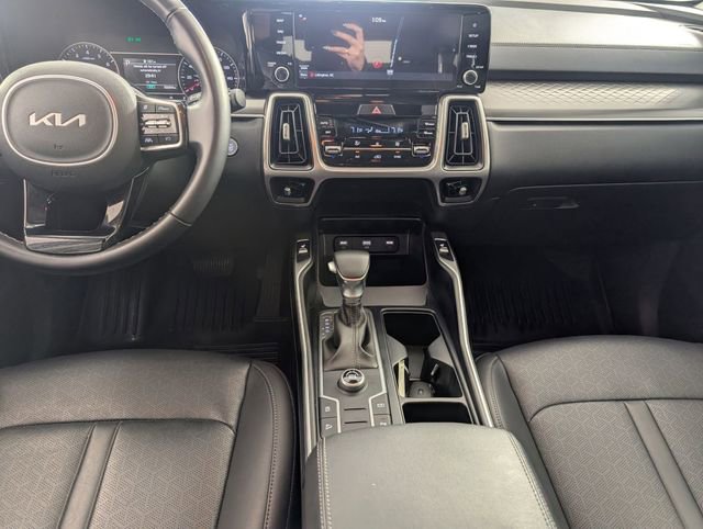Used 2022 Kia Sorento S image 25