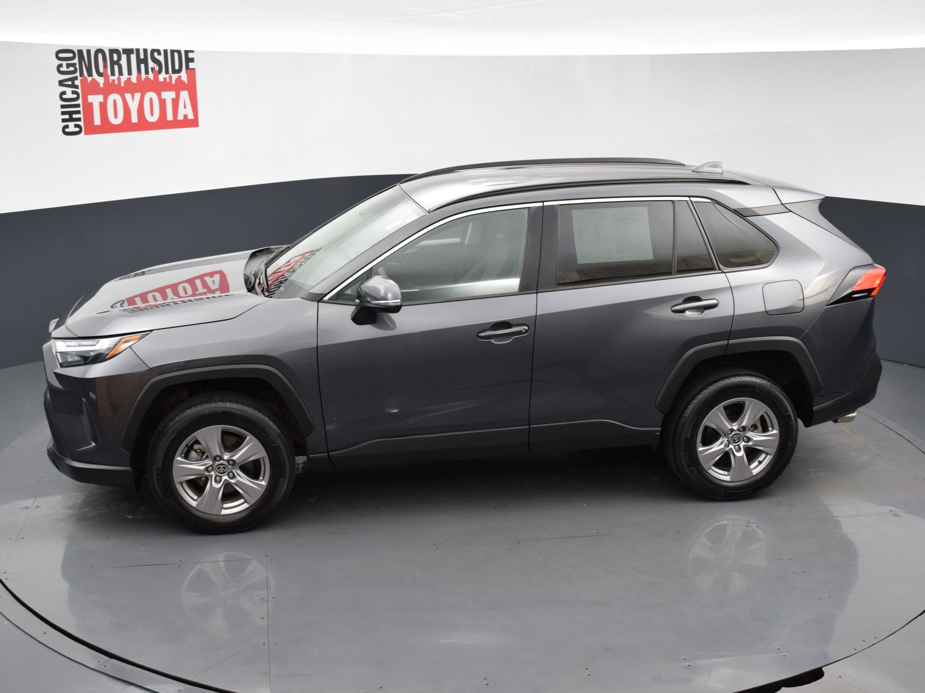 Used 2025 Toyota RAV4 XLE FWD image 17