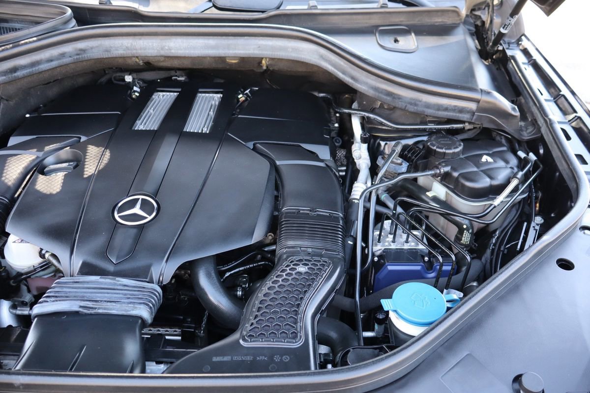 Used 2017 Mercedes-Benz GLS 450 4MATIC image 44